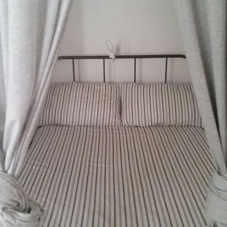 The White House * Ostuni